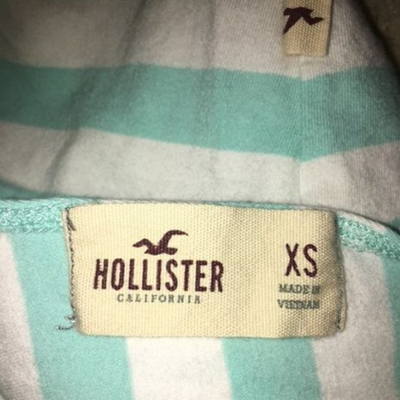 Hollister Bow-Back Striped Crop Top - Picture 5 of 5